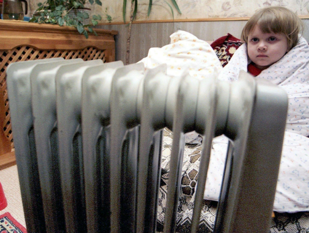 Жители дома по улице Чайкиной пожаловались на отсутствие отопления