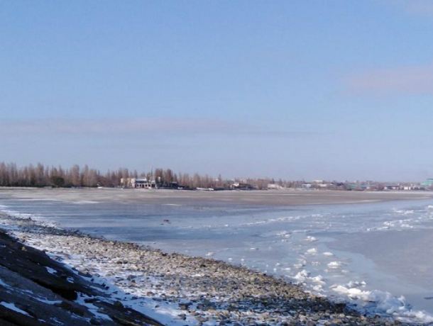 В Таганрогском заливе  понизился уровень воды