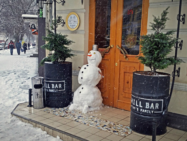 Через Снеговика жители Таганрога ностальгируют по аптеке