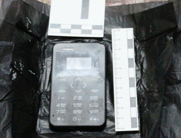 В таганрогский СИЗО пронесли телефон в банке с повидлом