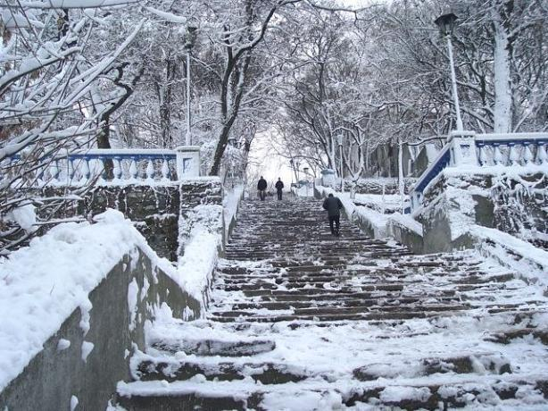 На выходных в Таганроге вновь ожидается снег и гололедица