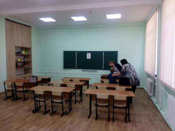 В Таганроге добровольцы подготовили учебный класс для особенных детей