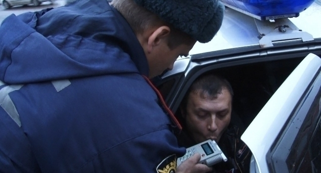 Еженедельно полиция задерживает около 12 пьяных водителей в Таганроге