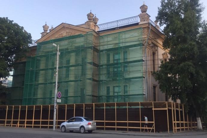 В реставрацию Дворца Алфераки вложат еще 74 миллиона рублей