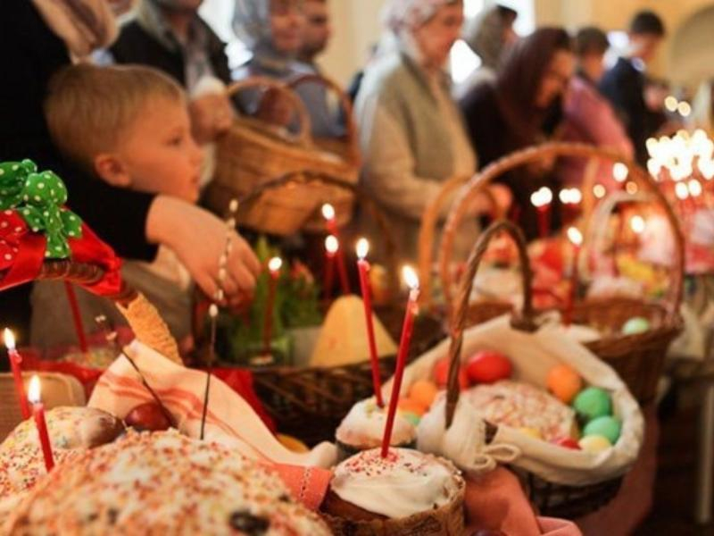 Богослужения в храмах Таганрога в честь Пасхи будут проходить два дня