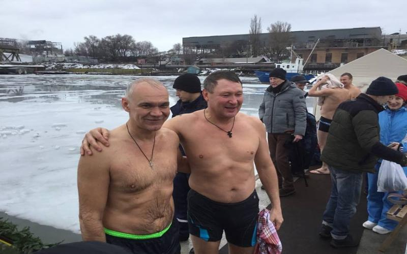 В Таганроге  яхтклуб «5 Причал» приглашает горожан  на Крещенские купания