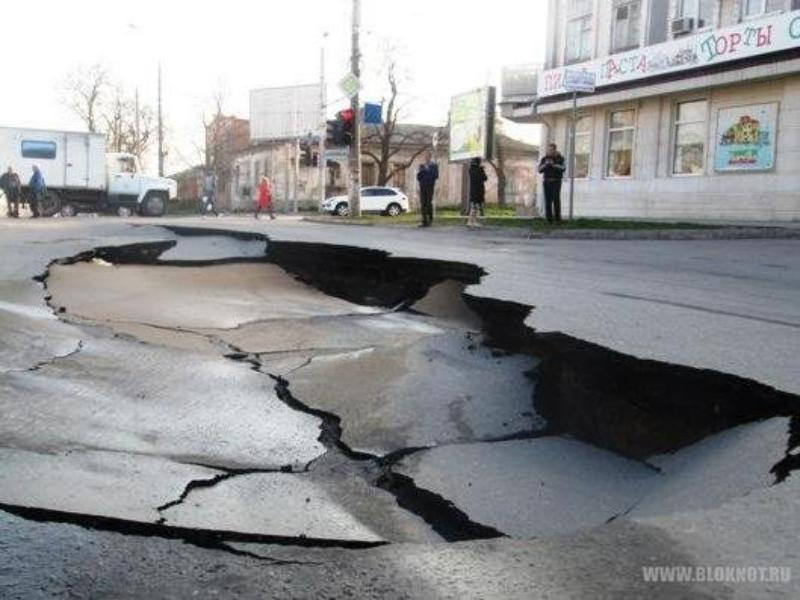 Дороги в Таганроге станут круче, «Благоустройство» пополнится  спецтехникой
