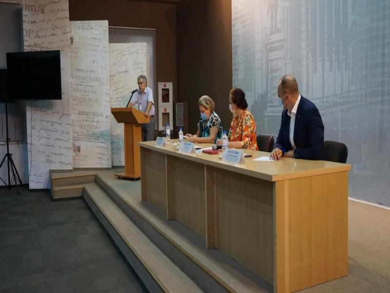 Не хватает денег и врачей: перспективы развития здравоохранения обсудили в Таганроге
