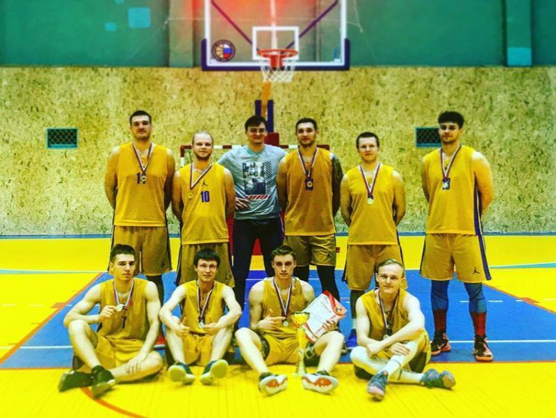 ЮФУ обошли Политехнический колледж Таганрога в баскетболе