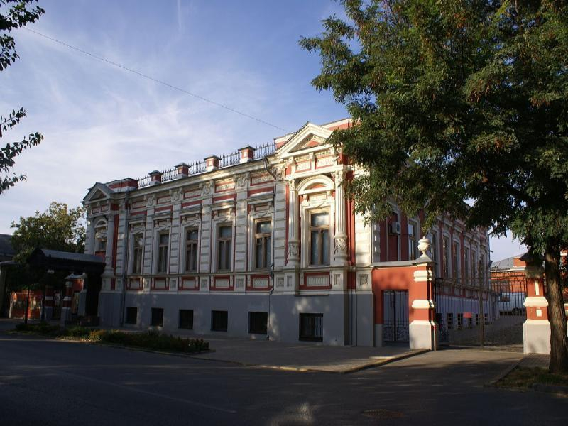 Таганрогскому художественному музею за 1,2 млн хотят купить шторы