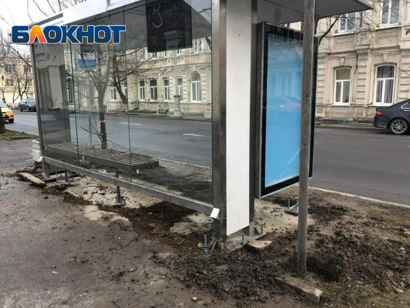 Ждем весны: именно тогда благоустроят остановочные павильоны в Таганроге