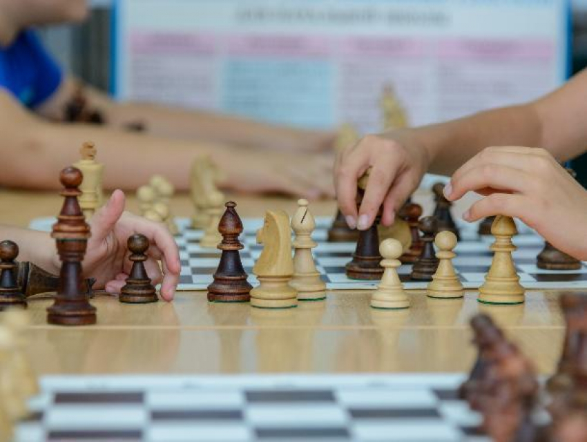 Пятиклассница из Таганрога сыграла вничью с международным гроссмейстером 
