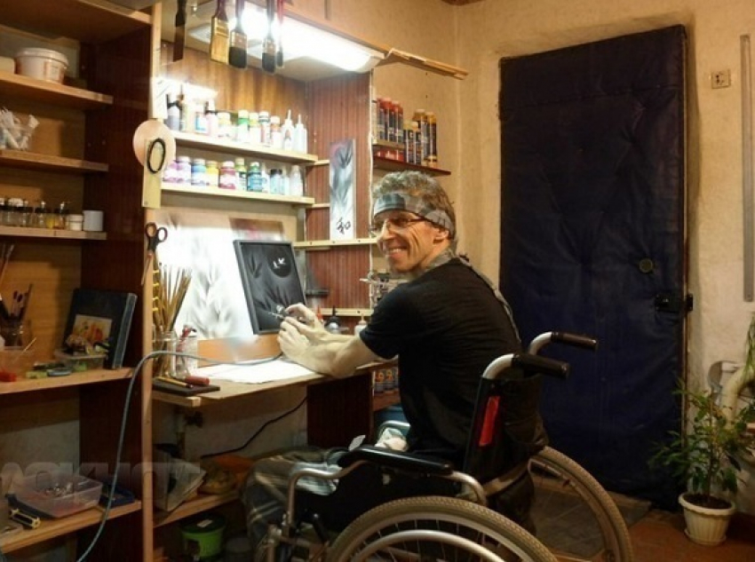 Таганрогский инвалид-колясочник поехал автостопом на Дальний Восток
