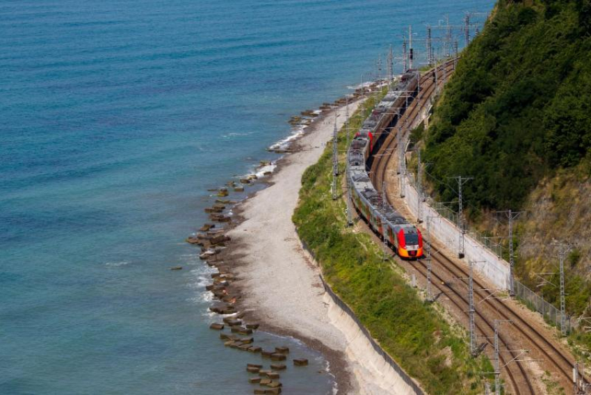 Железнодорожный маршрут из Таганрога на Чёрное море вошёл в пятёрку самых популярных
