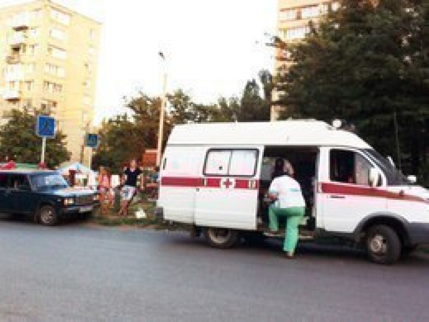 В Таганроге у магазина «Иванка» сбили женщину на пешеходном переходе