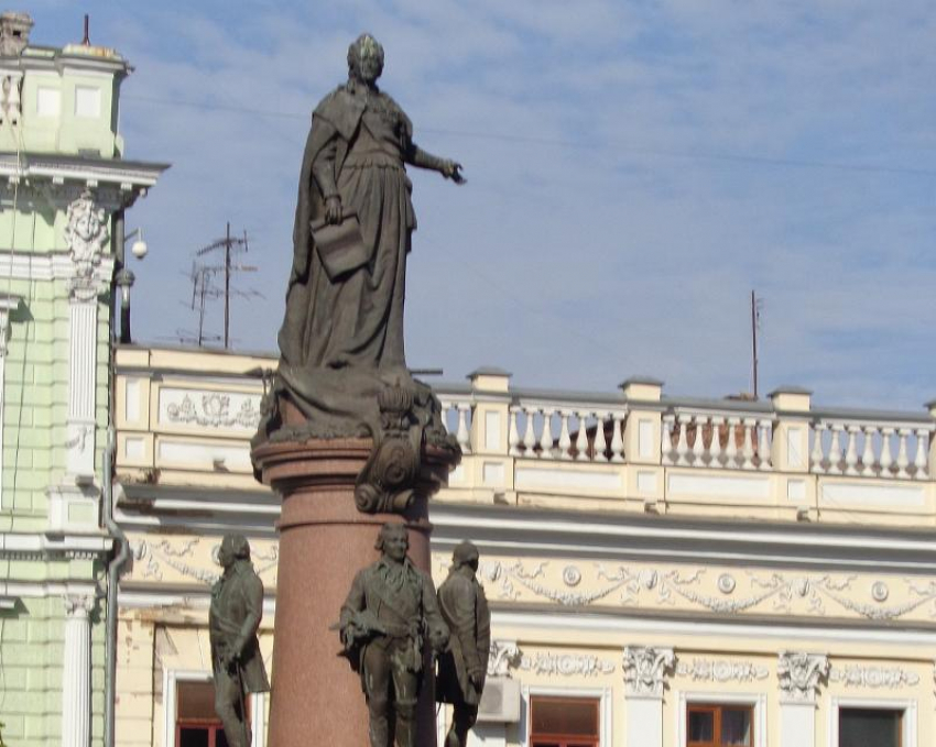 Таганрожцы, быть или не быть памятнику Екатерине II? 