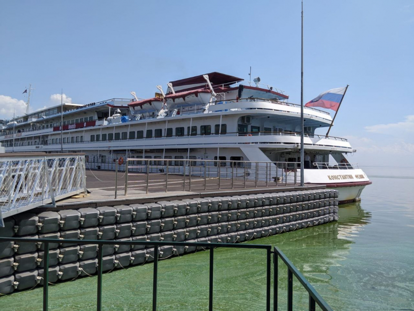 Российские власти обсуждают перспективы запуска зарубежных круизов из порта Таганрога