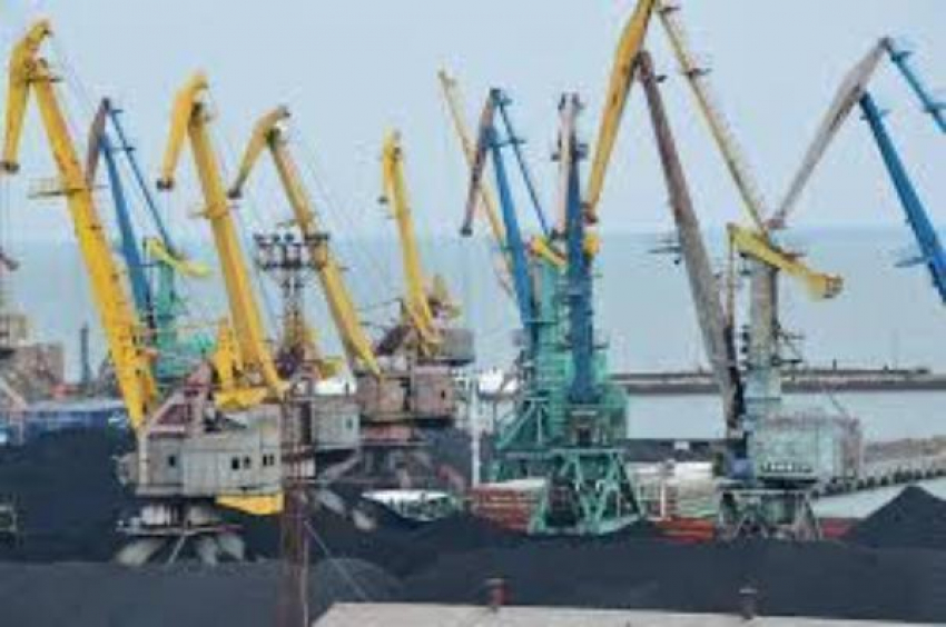 Нарушение техники безопасности стоила жизни рабочему морского порта Таганрога