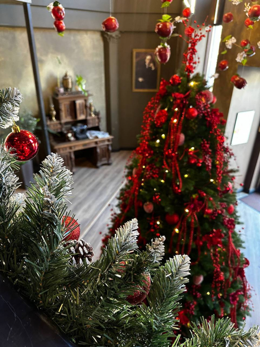 Октябрь — время, чтобы обхитрить новогодний ценник