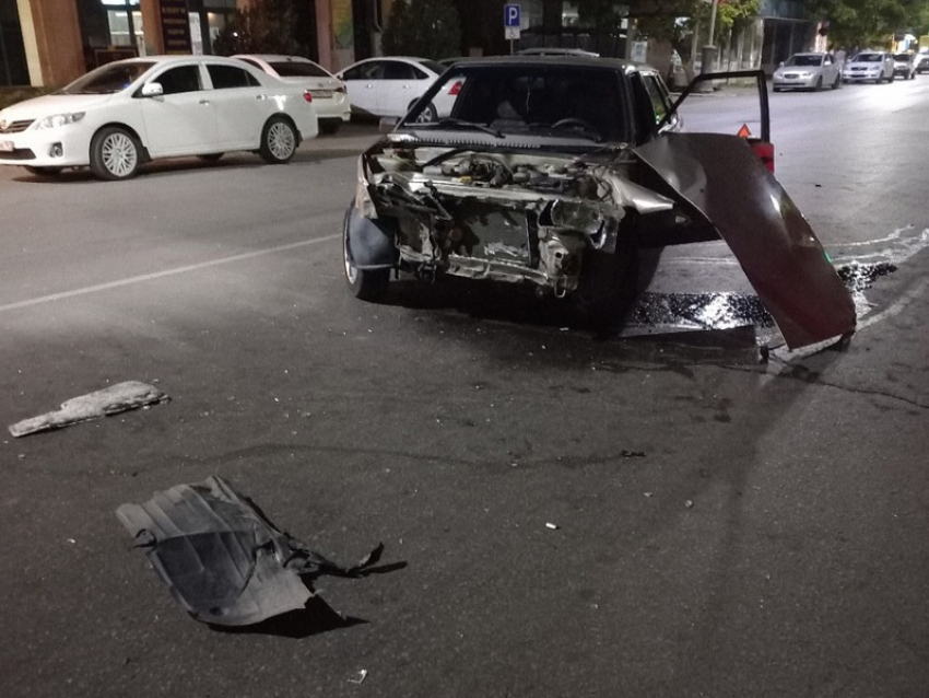 ДТП с тремя автомобилями произошло в центре Таганрога