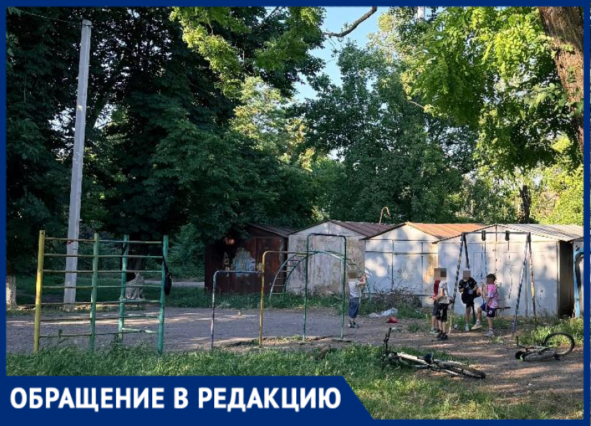 Зато есть десять «пивняков": таганроженка возмущается отсутствием детских площадок на Менделеева