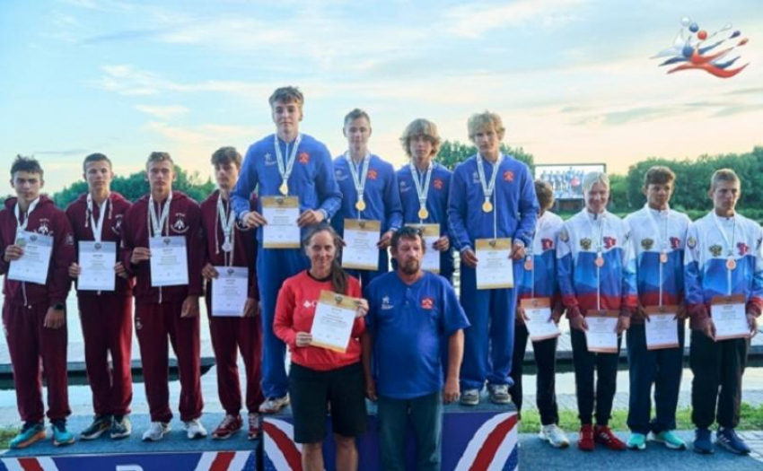 Таганрогские гребцы блестяще выступили на первенстве России в Казани