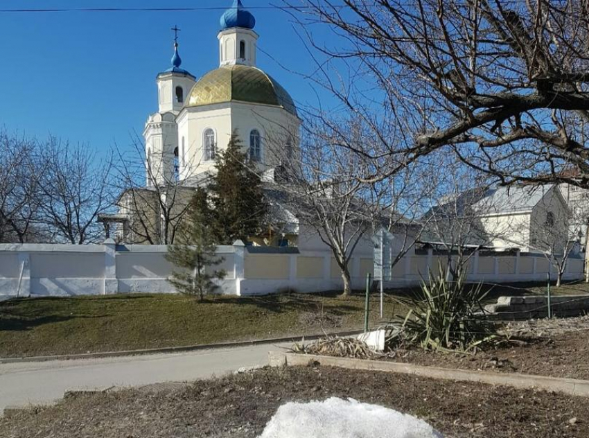 В Таганрог снова возвращается снег и морозы 