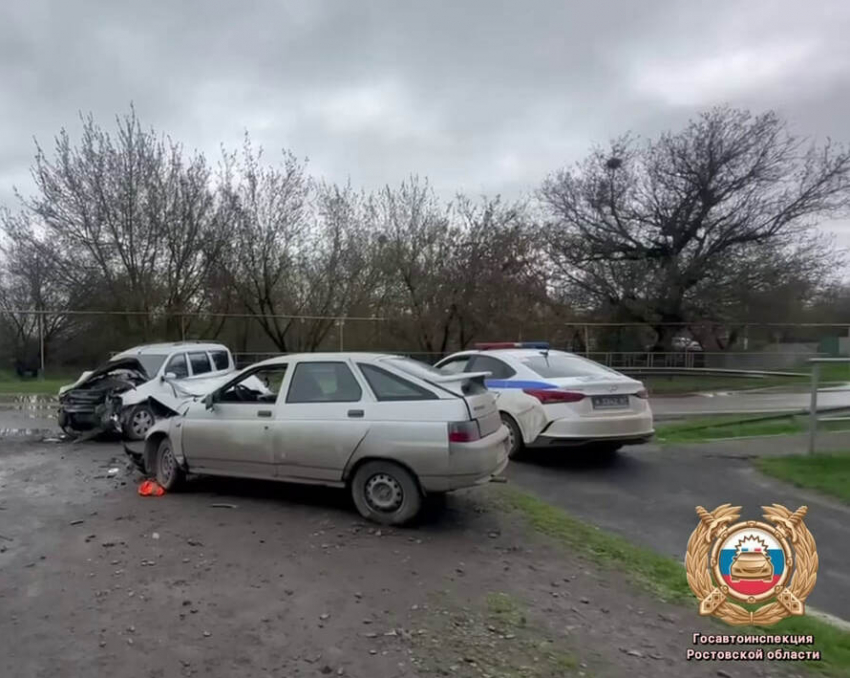Ребёнок пострадал в лобовом столкновении под Таганрогом
