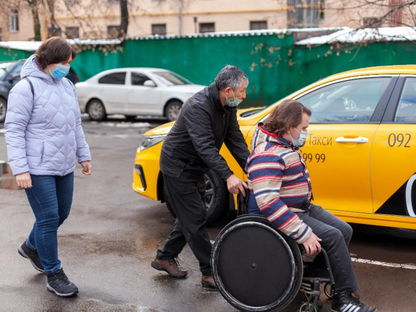 В Таганроге запустили социальный проект Яндекса «Помощь рядом» 