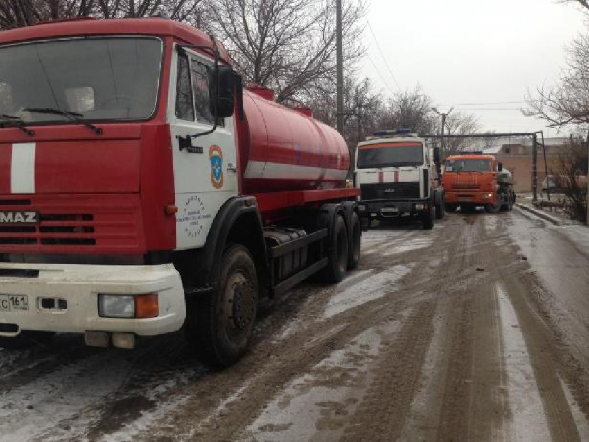 Таганрожцы могут заказать к дому цистерны с водой 