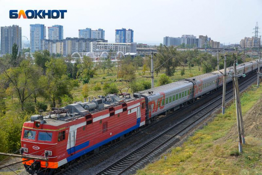 Полиция расследует гибель таганрожца под колесами поезда в Ростове