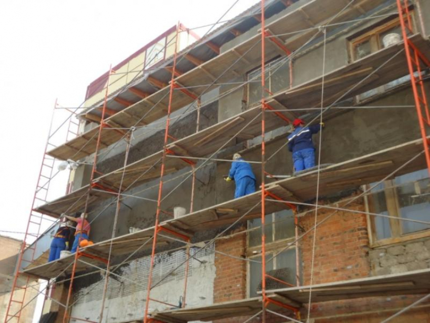 Сколько и за чей счет: в Таганроге проходит капитальный ремонт многоквартирных домов