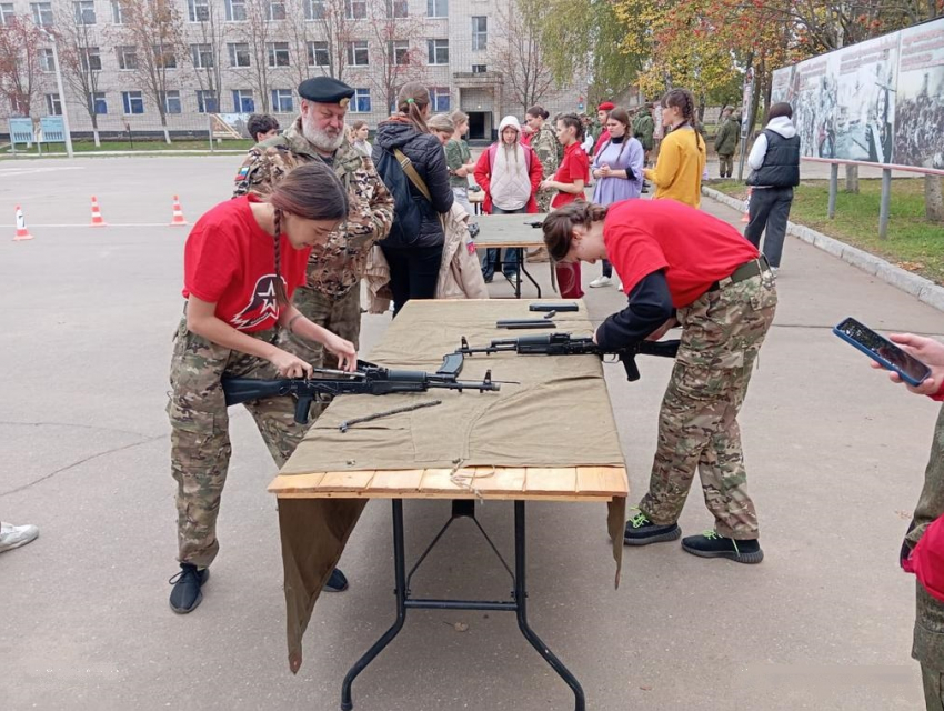 Таганрог может гордиться своими «Девушками в погонах» 