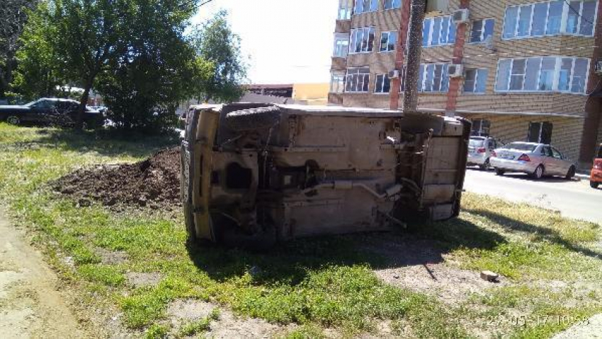 Мастера компактной парковки обнаружили в Таганроге