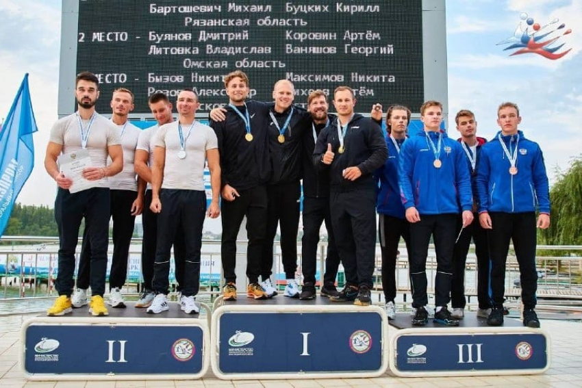 Таганрогские гребцы завоевали пять медалей на чемпионате России