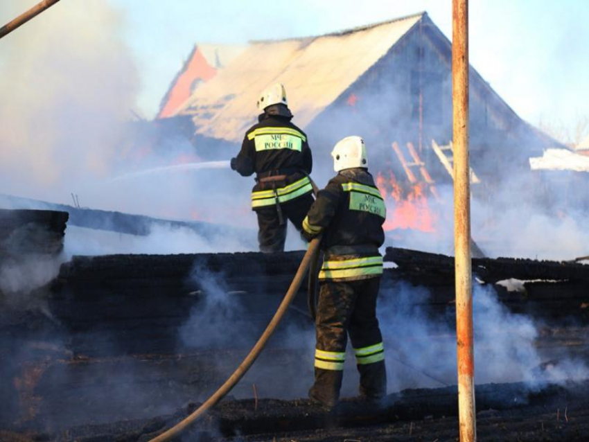 На пожаре в Таганроге спасли человека