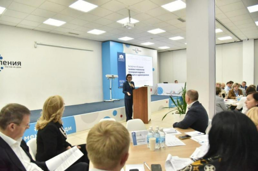 Таганрогских выпускников медицинских вузов могут обязать работать в государственных больницах