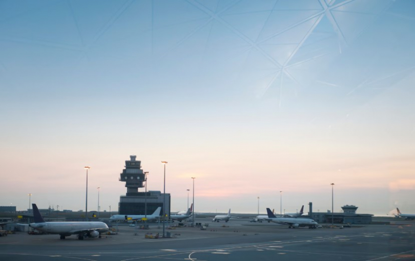 «Пили кофе там, а позже прогремел взрыв»: как таганрожцы улетали из атакованного Дубая