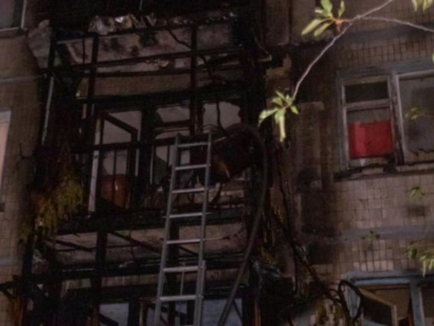  В Таганроге при пожаре на улице Москатова пострадал человек