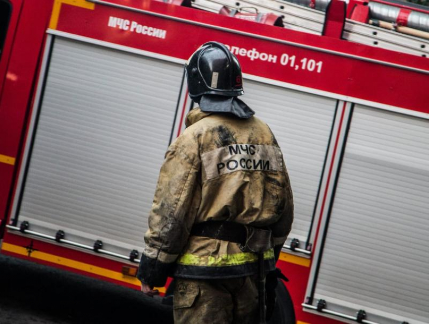 При небольшом пожаре в Таганроге пострадал человек