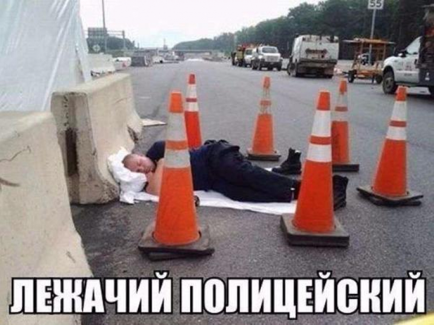 Алексей Махов прокомментировал ситуацию с лежачими полицейскими на дорогах города