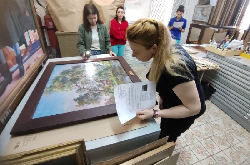 Шедевр из Таганрога отправился покорять столицу: картина Осмеркина выставлена в Москве 