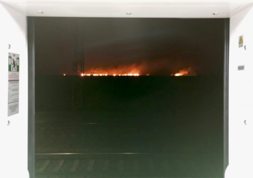 Пожар на «Синявской» напугал пассажиров электрички