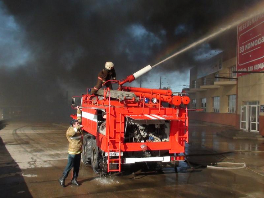 В Таганроге горело нежилое здание