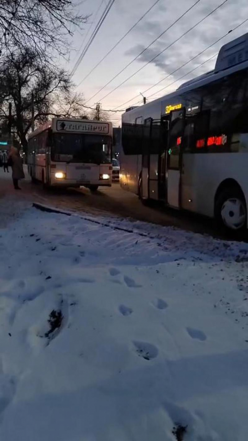 В Таганроге отрицают факт «дорожных разборок» между водителями общественного транспорта