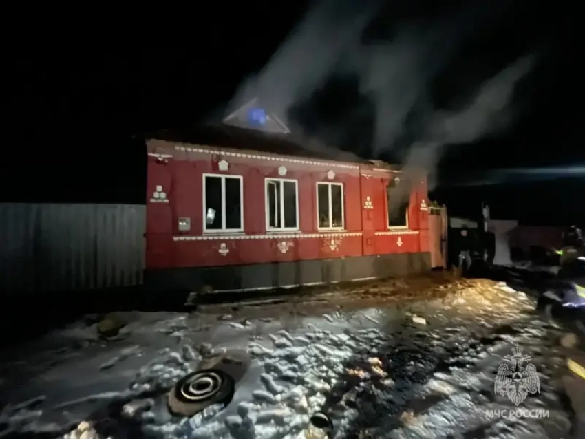 "Сначала свет замигал": неисправный обогреватель лишил жилища семейную чету под Таганрогом