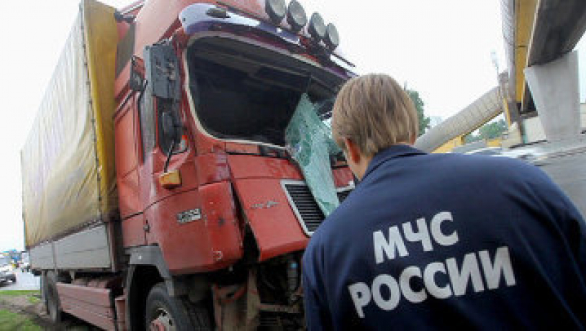 Один человек погиб, двое пострадали в ДТП в Ростовской области