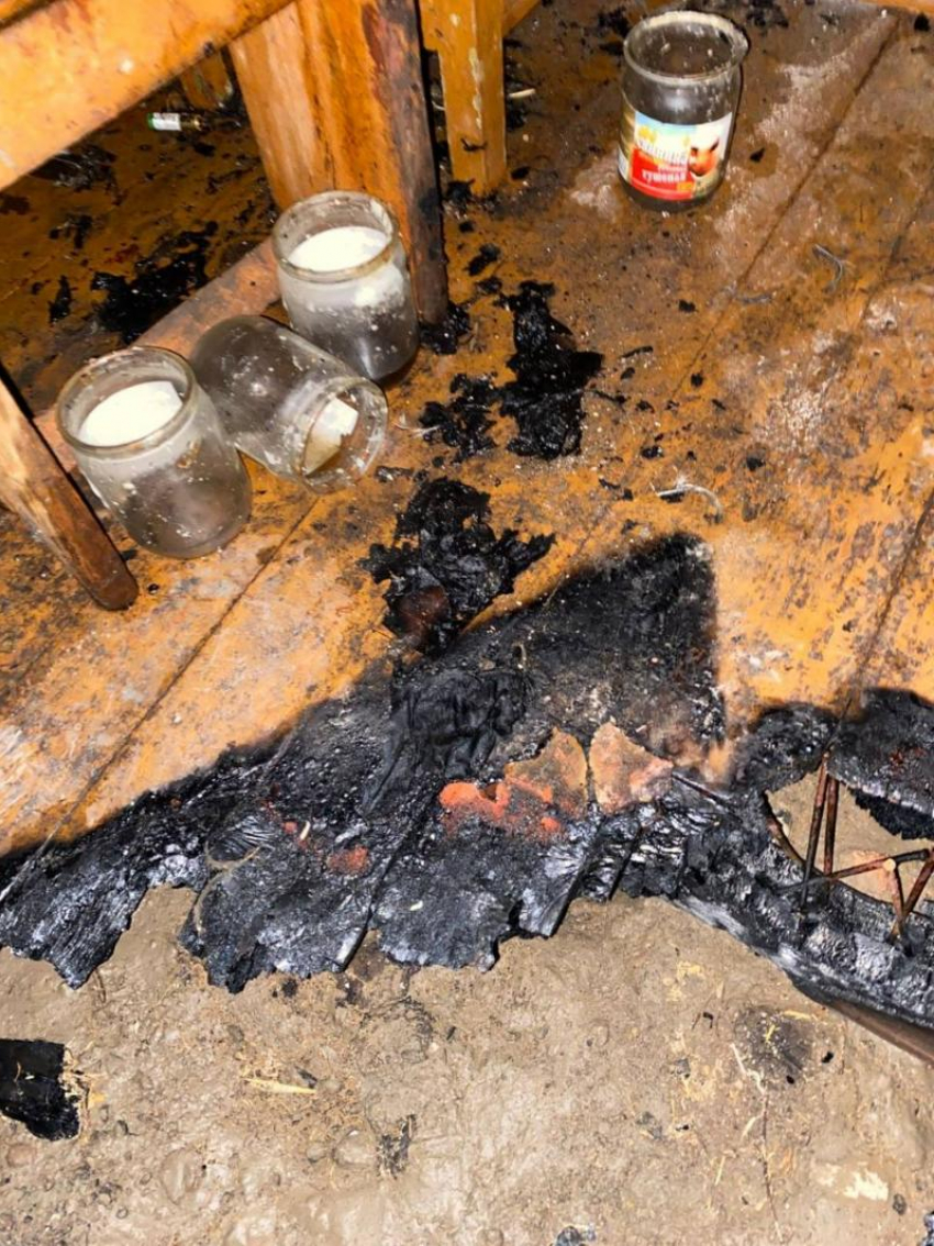 Разжёг костёр в доме? Странный пожар под Таганрогом