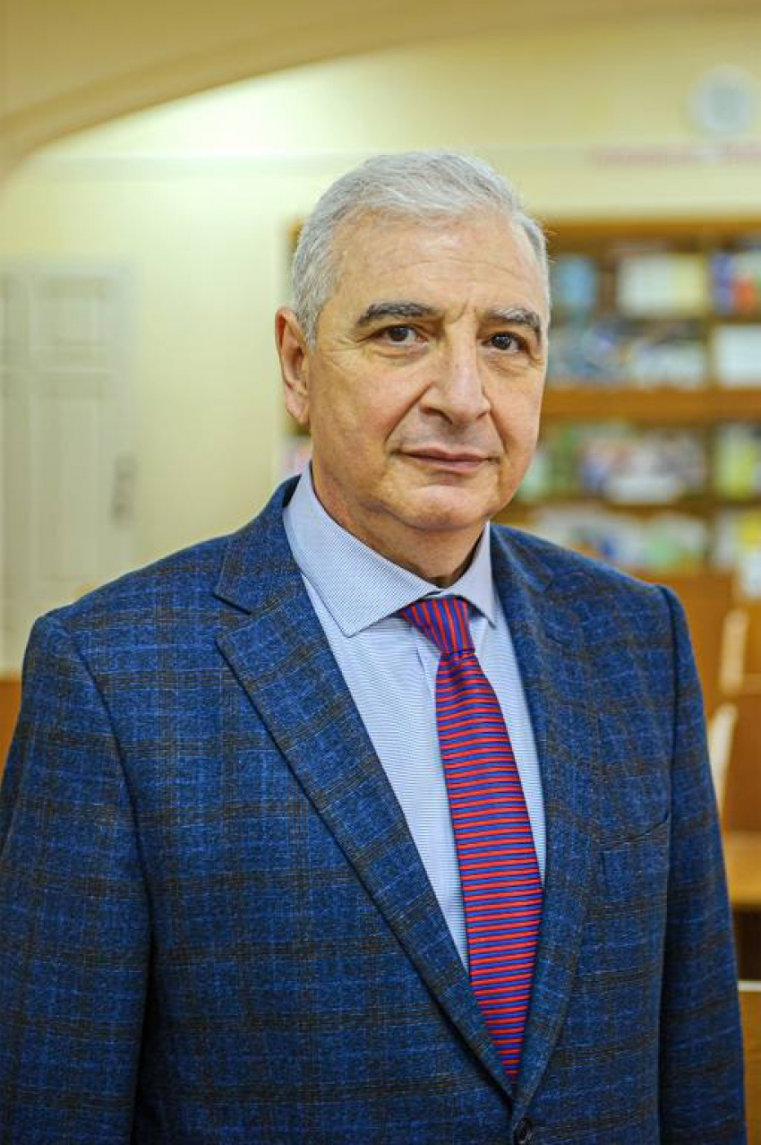 Свой день рождения празднует Сергей Аваков - учёный, ректор, почётный гражданин