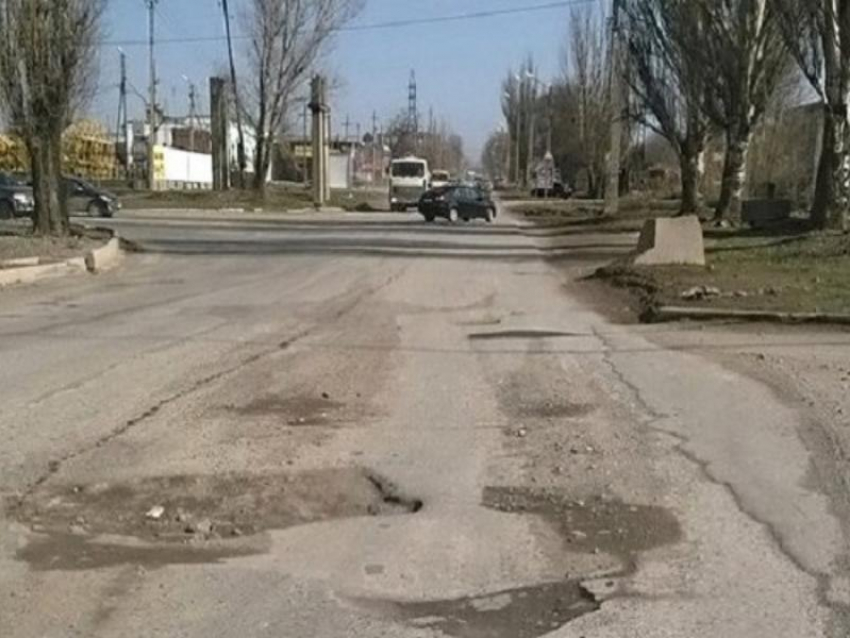 Таганрогу на ремонт дорог выделят  почти 130 млн рублей 